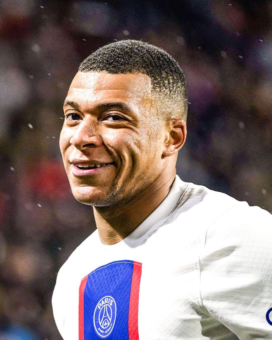 Mbappé Davies 1 sorpresa el Madrid descarta a Leny Yoro por un