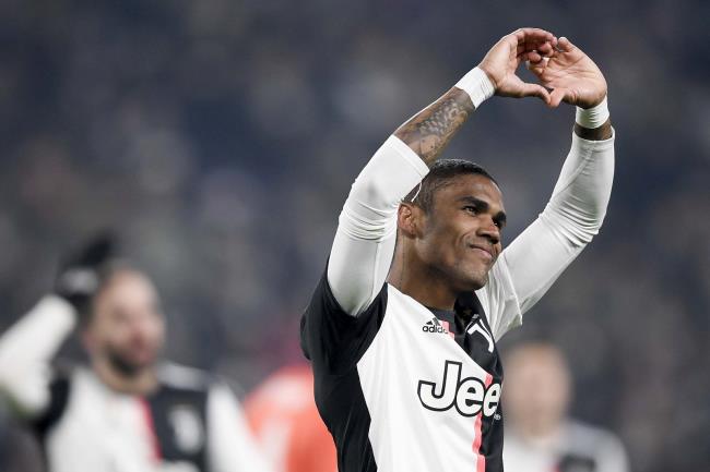 Douglas Costa