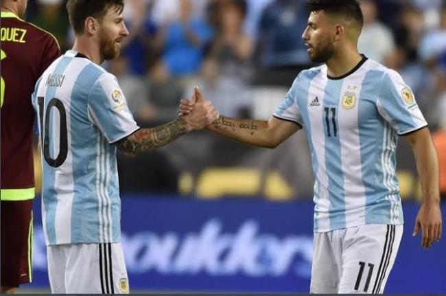 Leo Messi y Agüero