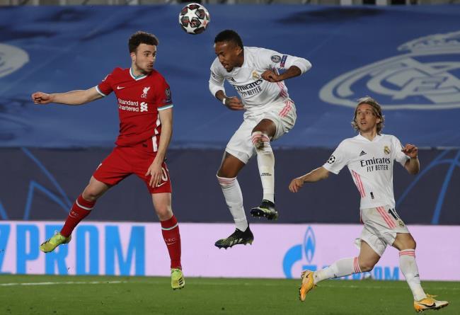 Militao en el partido de ida de los Cuartos de la Champions League