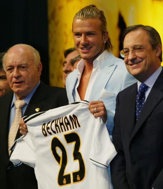 Beckham durante su presentación con el Real Madrid en verano de 2003