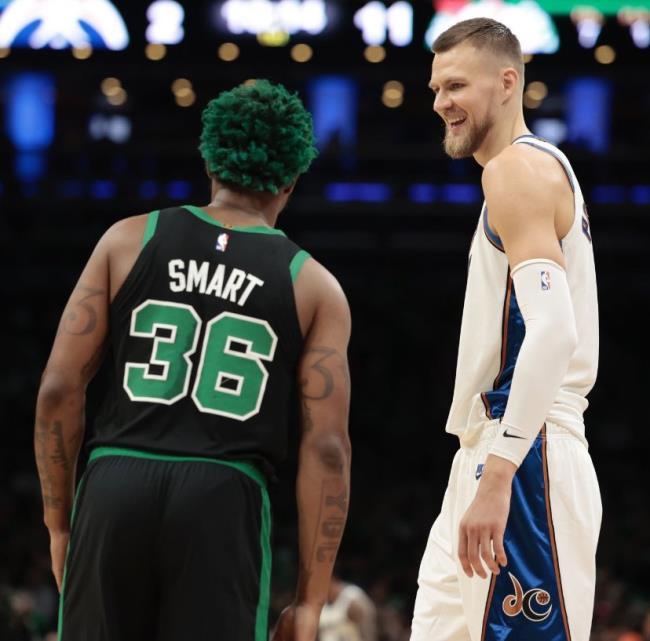 Smart y Porzingis