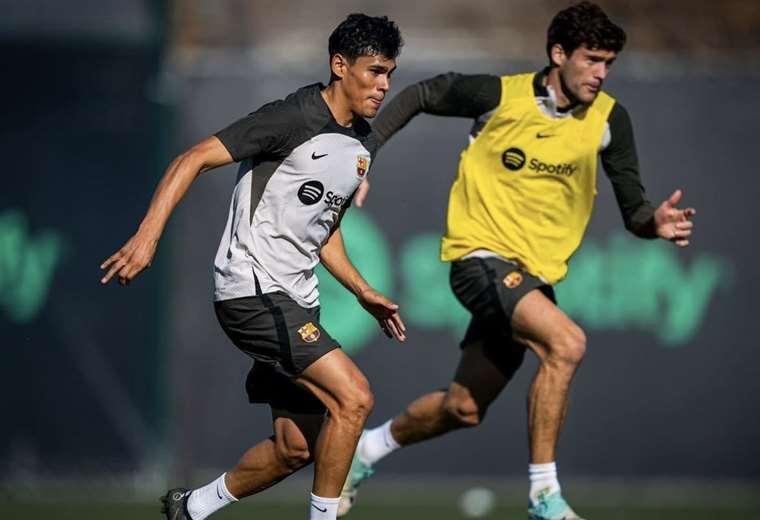 Cuéllar entrenó con el primer equipo del Barza.