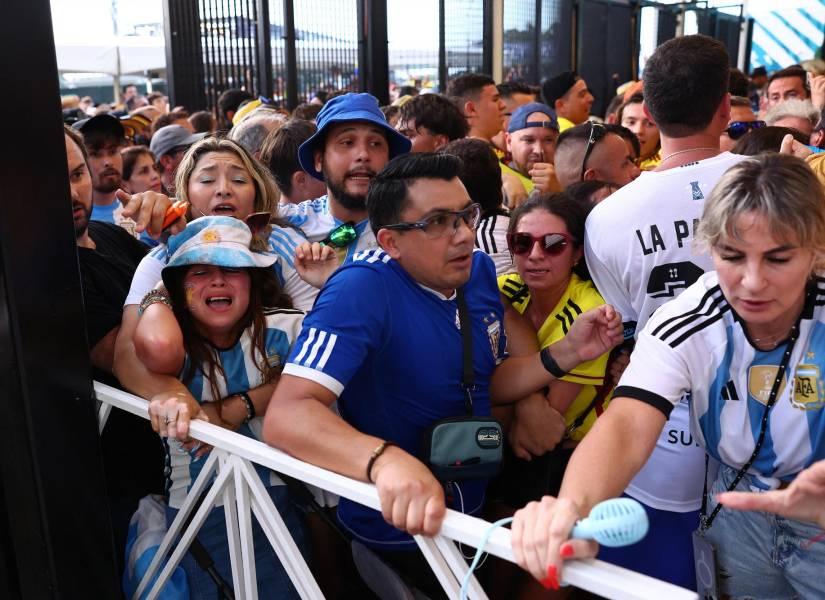 La final de la Copa América casi acaba en tragedia.