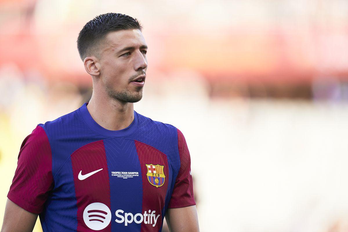 Lenglet no tiene espacio en el plantel.