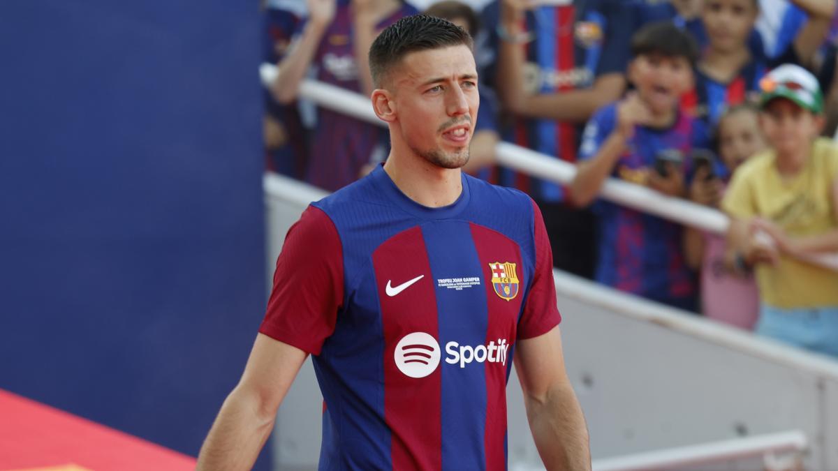 Lenglet no es tomado en cuenta por Flick.