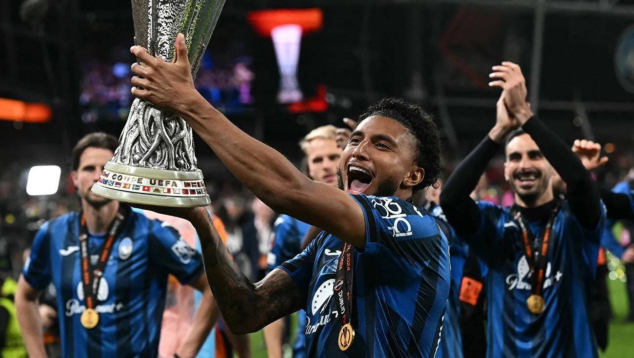 Éderson levantó la Europa League con Atalanta.