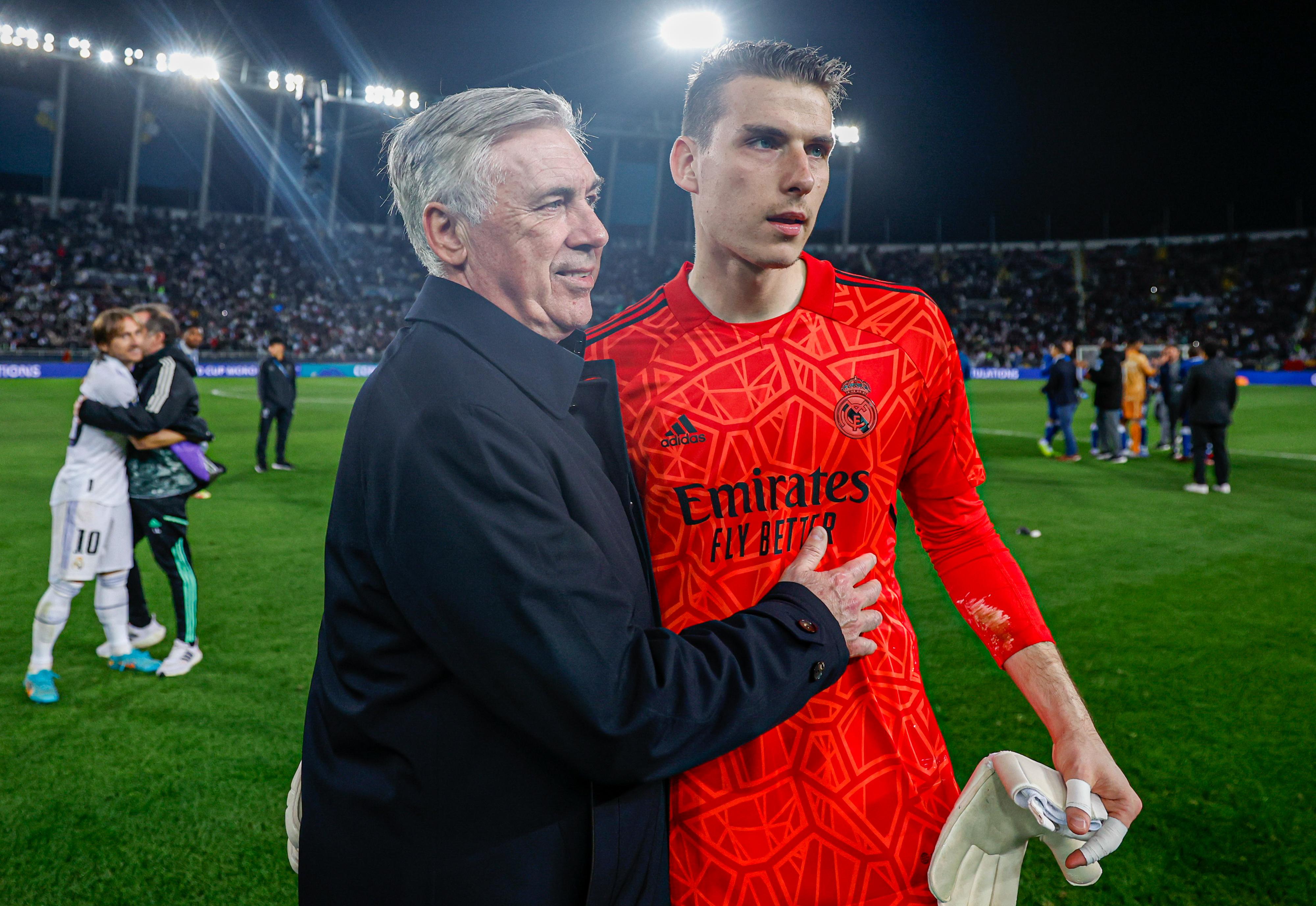 Ancelotti dice que Lunin se quedará.