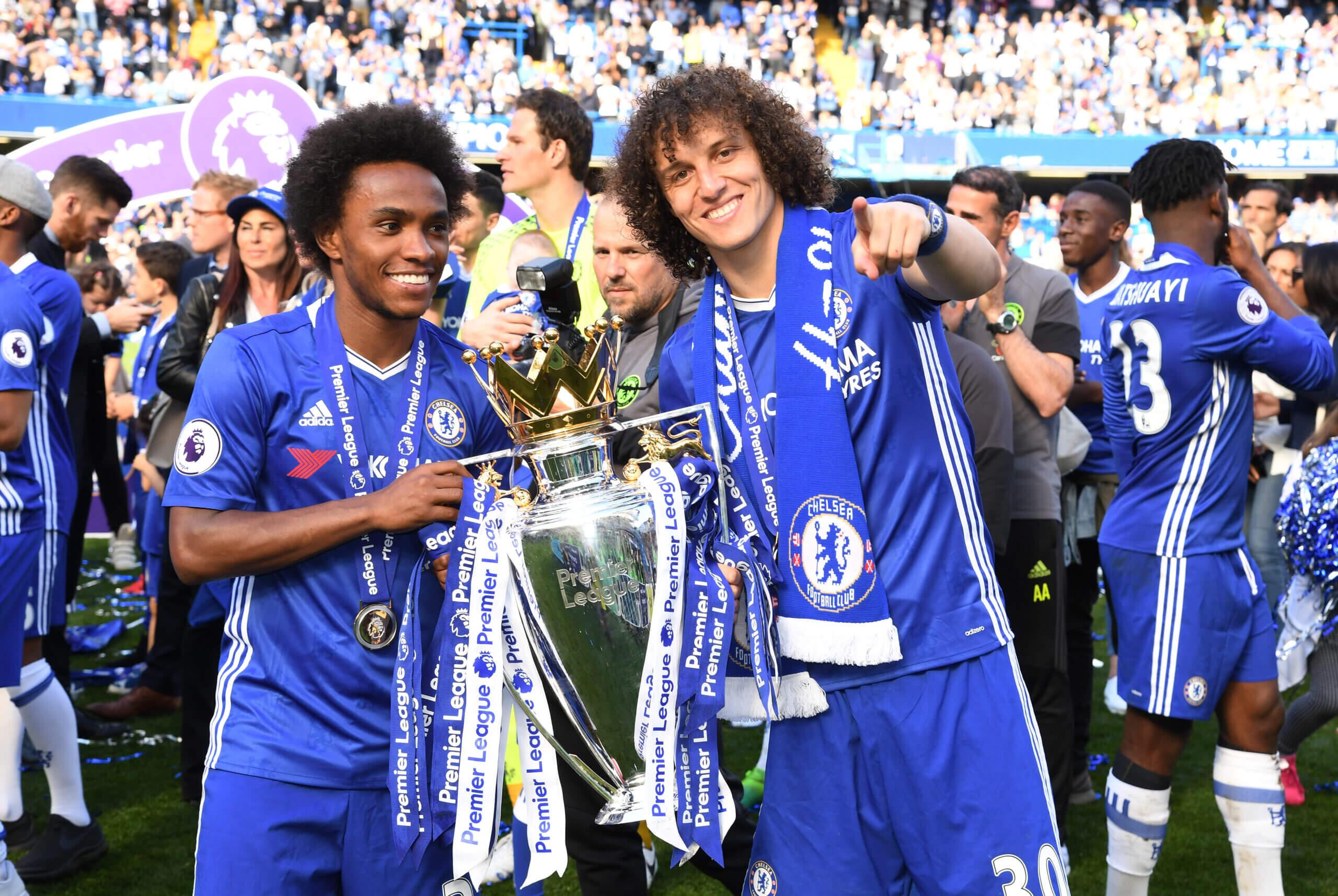 Willian tiene 36 años.