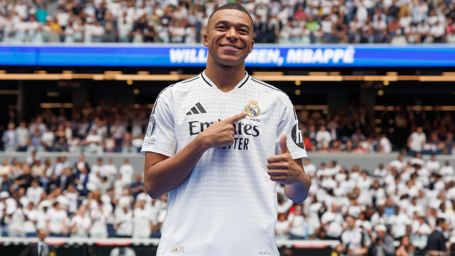 Mbappé tiene 24 años.