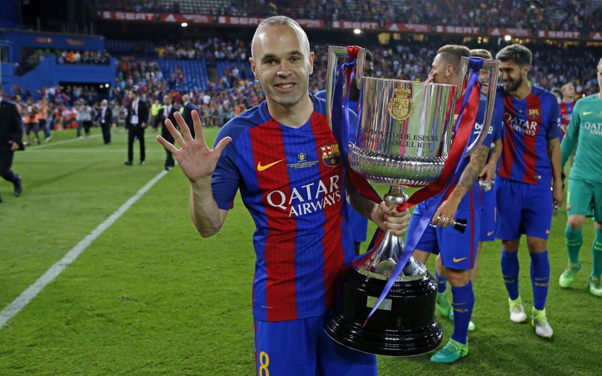 Iniesta se retira.