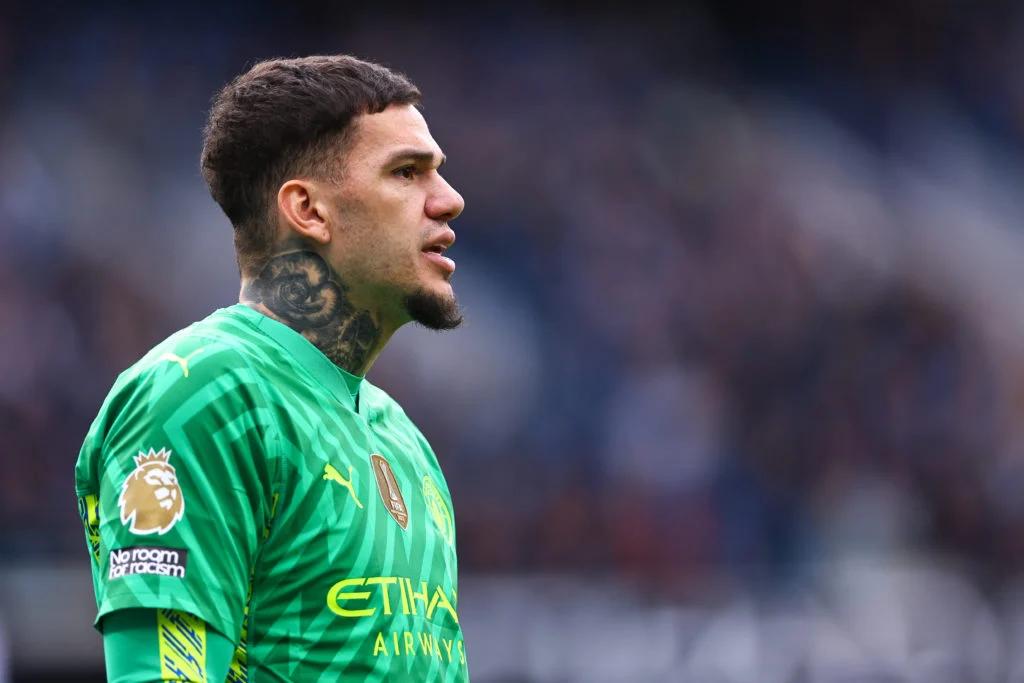 Ederson tiene contrato.