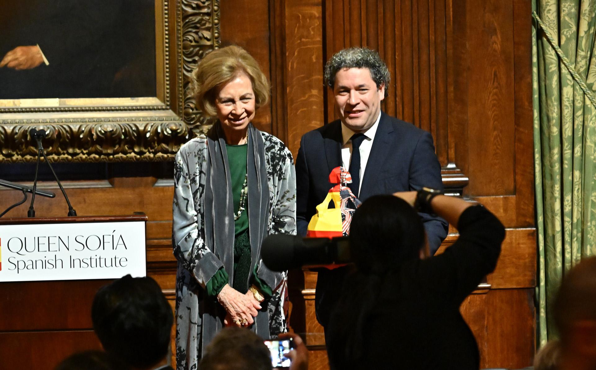 Reina Sofía y Gustavo Dudamel