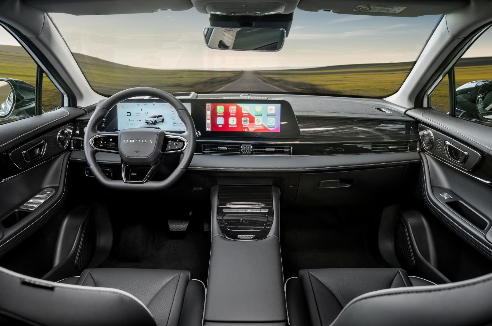 Omoda 5 EV interior