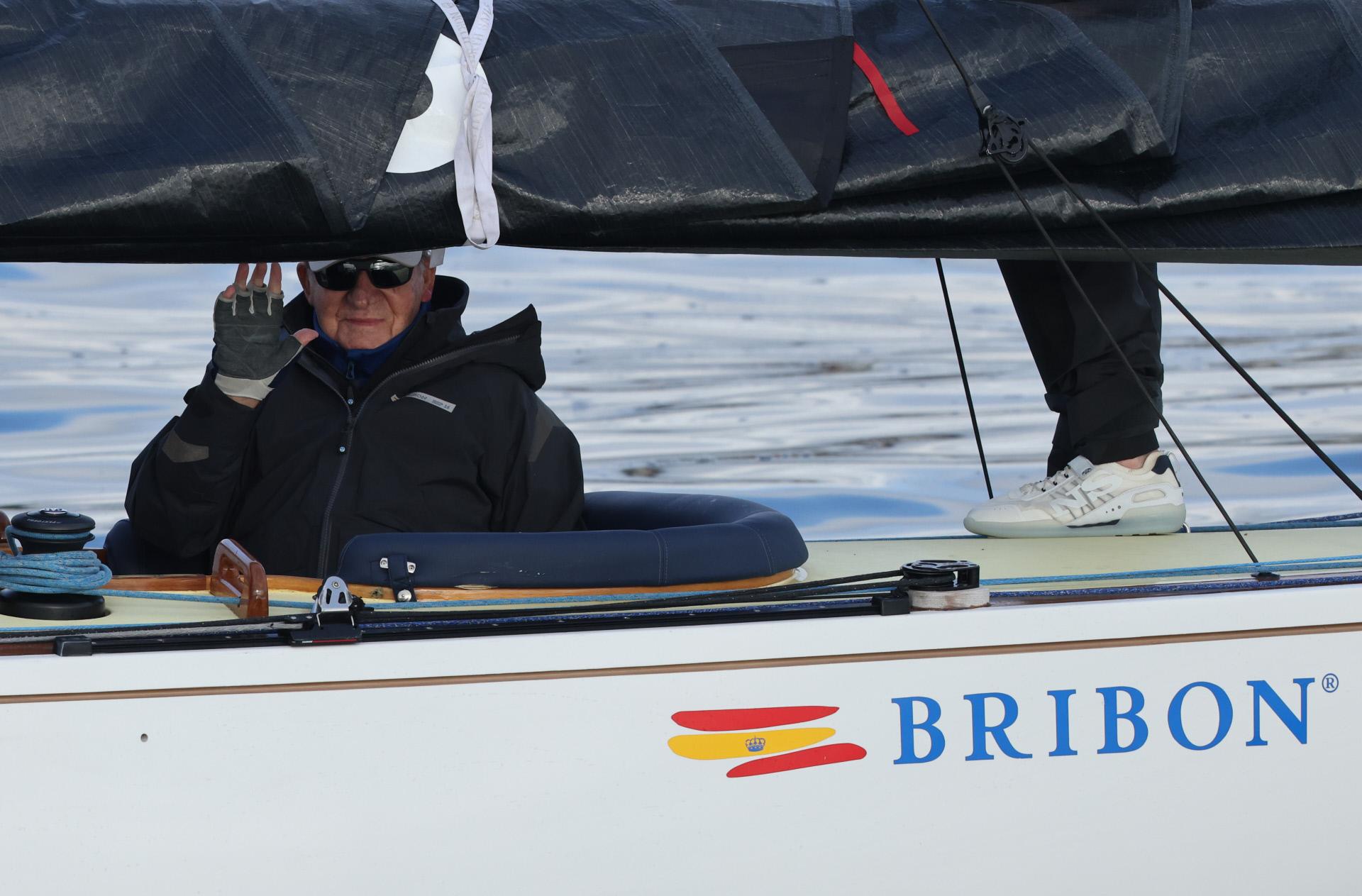 Juan Carlos I en un bote 