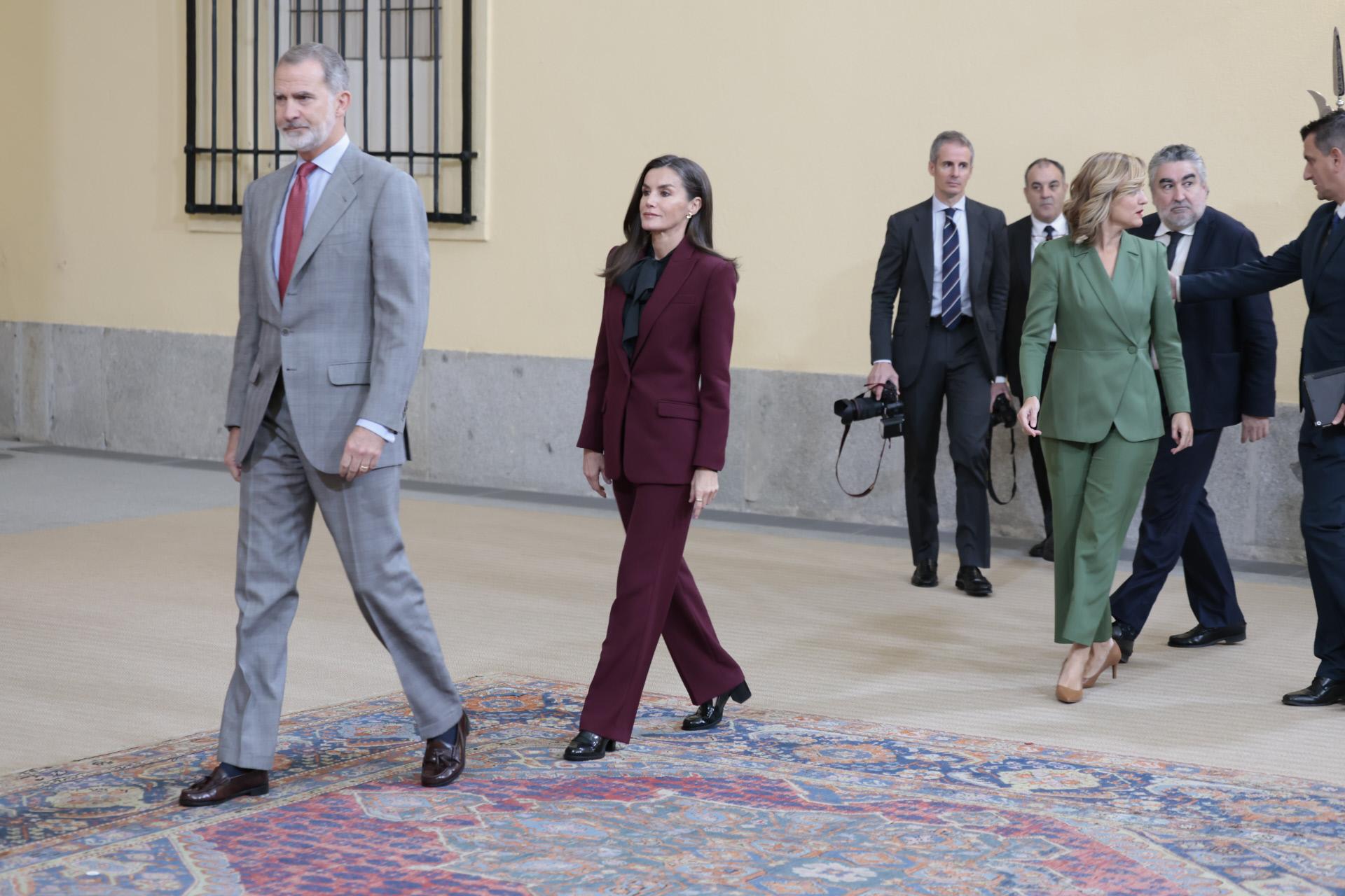 Letizia caminando