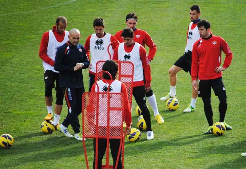 Alarma con una piedra angular del proyecto del Rayo Vallecano