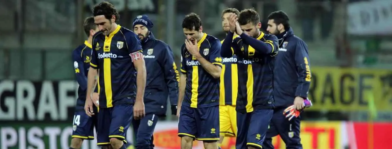 El Parma convierte la competición italiana en un caos