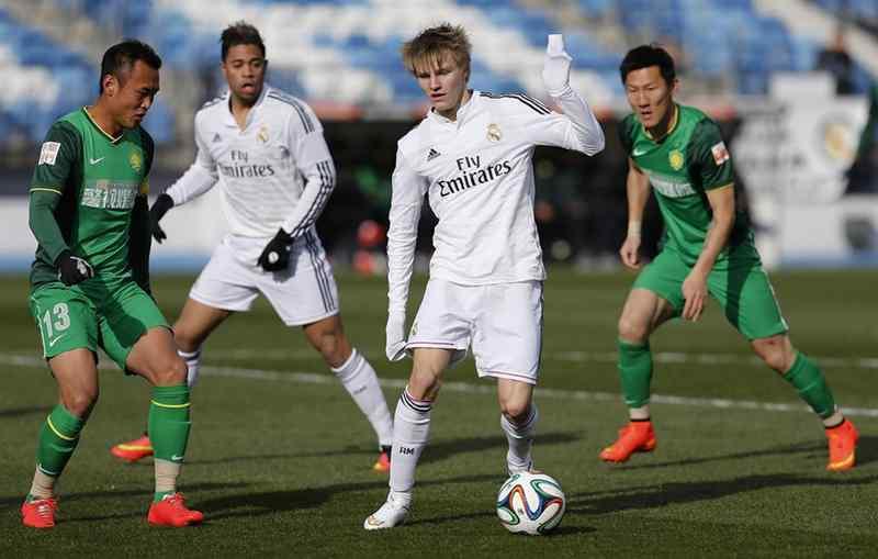 El Real Madrid busca club para la cesión de Odegaard la próxima temporada