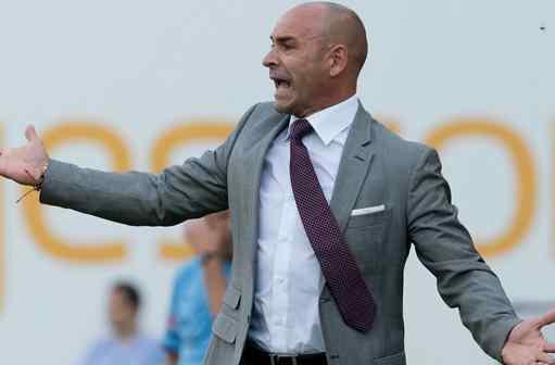 Jémez renueva por cinco años con el Rayo Vallecano, pero con condiciones