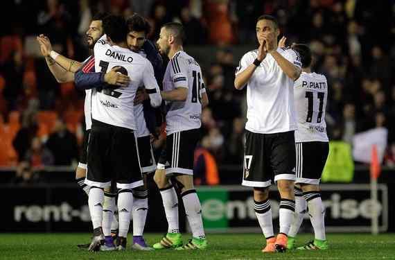 El nuevo himno para salvar al Valencia que sonará en el vestuario che