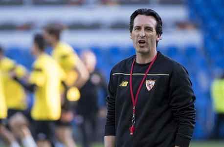 El Sevilla desafía al PSG en las negociaciones por Unai Emery