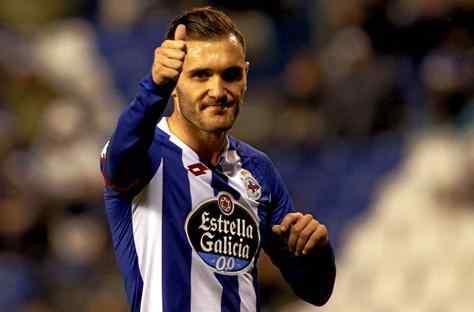 El jugador inesperado que irrumpe en el fichaje de Lucas Pérez por el Sevilla