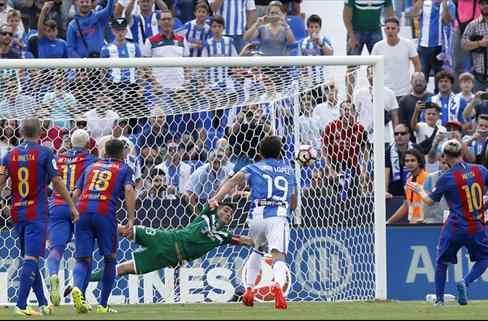 Acusan a un jugador del Barça de burlarse del portero del Leganés