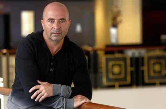 Crea escuela: La ex leyenda que aprenderá de Sampaoli en Sevilla