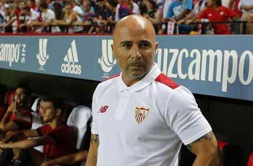 Sampaoli pide la llegada de un tapado para la delantera del Sevilla