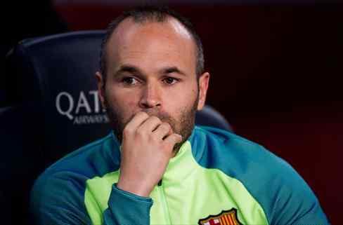 ¡Iniesta estalla! El primer incendio del Valverde en el Barça