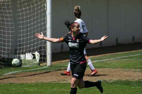 Fútbol femenino: La desigualdad convertida en lesión