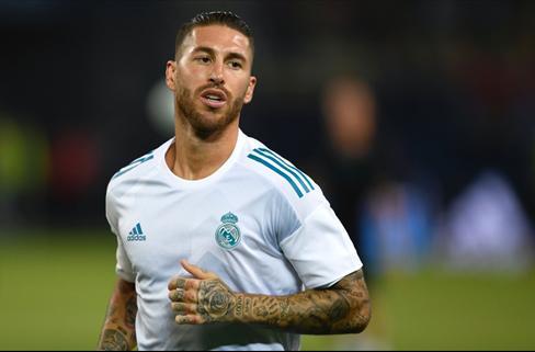 Sergio Ramos la lía con una 'rajada' tras caer ante el Betis (y apunta al Barça)