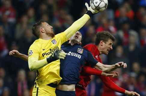 El Atlético prepara un 'bombazo' para sustituir a Oblak en la portería: ¡Ni Simeone se lo espera!