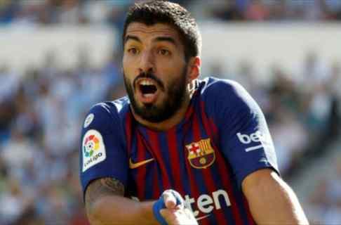 El delantero sorpresa que el Barça sigue para jubilar a Luis Suárez