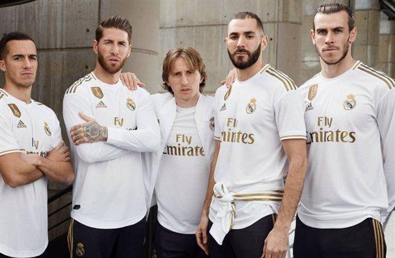 Bale y Keylor Navas presentan la nueva camiseta del Real Madrid