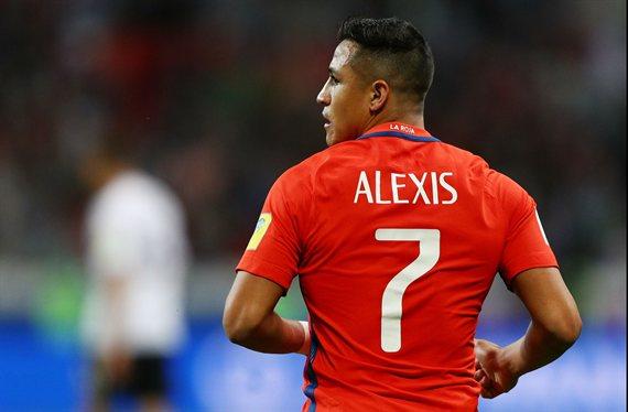 Alexis, duda para la Copa América mientras se resuelve su futuro