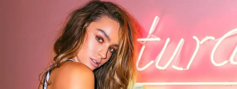 Sommer Ray Ensena El Melocoton Y Pone Instagram Patas Arriba