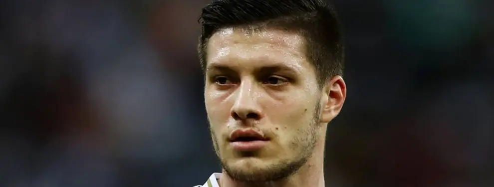 Jovic rechaza 10 kilos al año del Arsenal porque ya conoce su destino