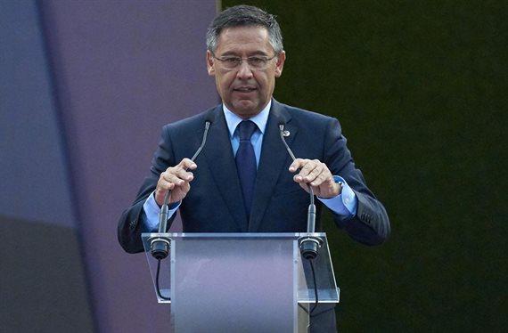 Bartomeu insiste: el central con el que se obsesiona para el Barça