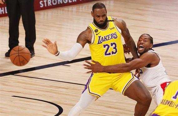 Kawhi Leonard le quita el trono a LeBron James ¿Es el mejor?