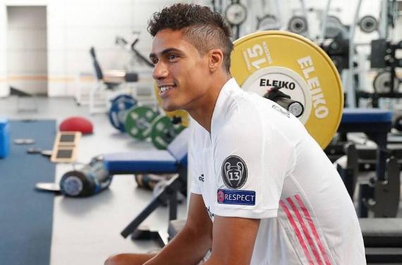 Raphaël Varane a un paso del United: en el Madrid ya tienen su relevo