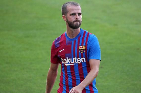 Vuelve a llamar al Barça: una estrella busca ocupar el hueco de Pjanic