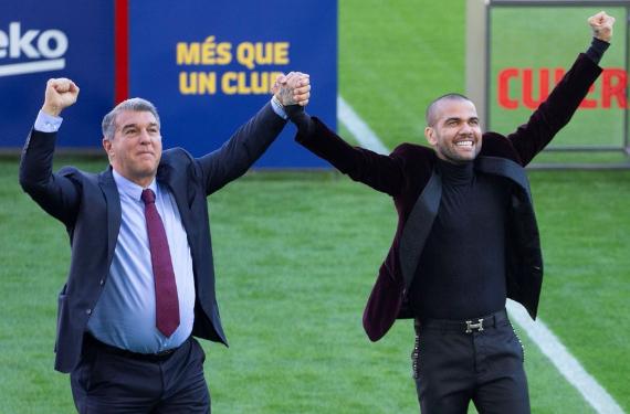 Laporta quiere un Dani Alves 100% fiable: 4 nombres y 2 fichajes 23/24