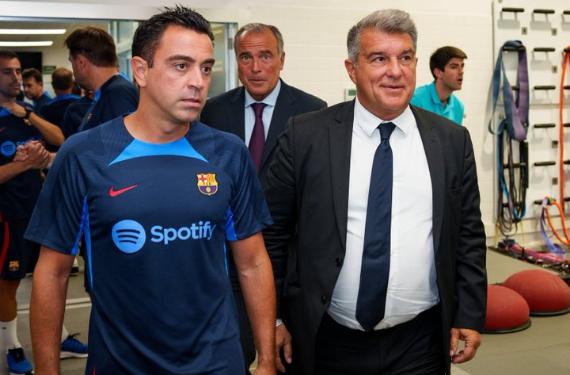 Bochorno histórico: desespera a Xavi y Laporta por su bajo rendimiento y al Barça le costará 40M más