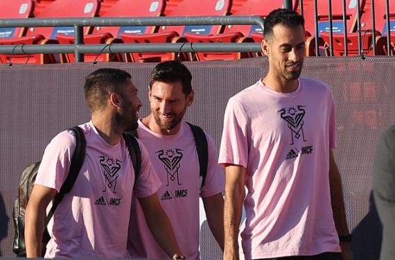 Busquets, Jordi Alba y Messi, rotos: una leyenda de España los rechaza, era el reencuentro del año