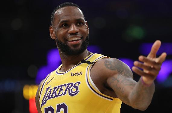 LeBron James da el OK al fichaje del ala-pívot que desplazaría a Anthony Davis en Lakers: habrá lío