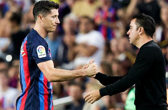 El crack que pidió Xavi como suplente de Lewandowski en Barça: relegado en Dortmund y sin salida