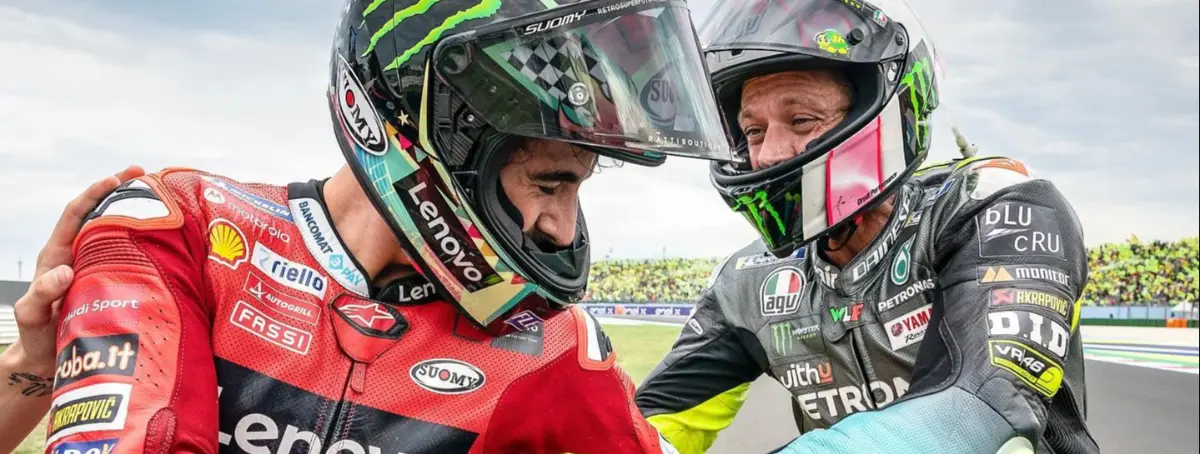 Valentino Rossi inventa otro guion para Ducati 2025: en medio de Bagnaia y Márquez, y otro problemón