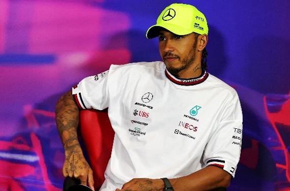 Un ex de Ferrari da la razón a Carlos Sainz y avisa del error con Hamilton que no gustará a Leclerc